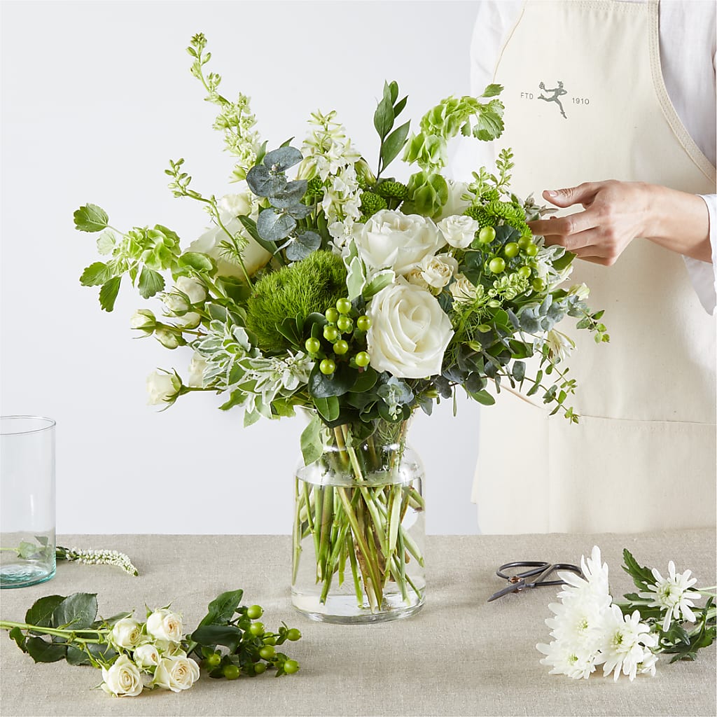 Irish Garden - A Florist Original – COCO'S FLOWER BAR, Mckinney TX