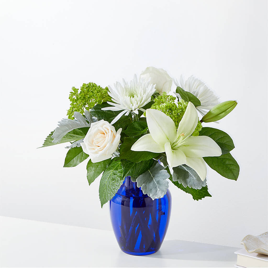 Snowy Dreams Bouquet – COCO'S FLOWER BAR, Mckinney TX