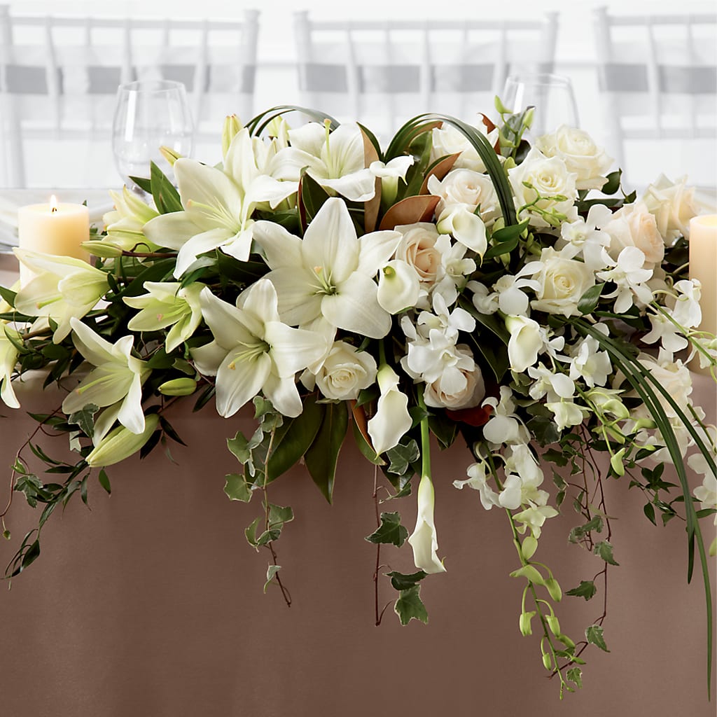 White Linen Arrangement – COCO'S FLOWER BAR, Mckinney TX