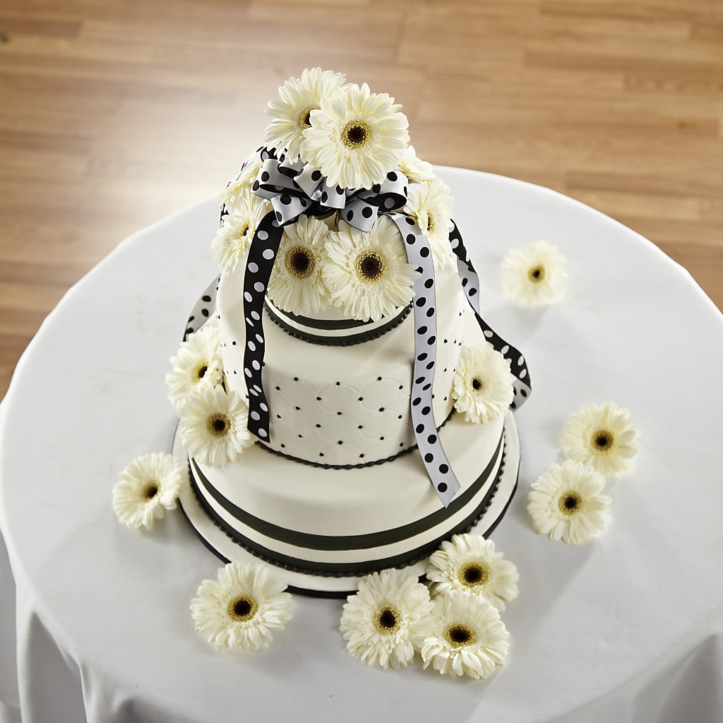Simple Sophistication Cake Décor – COCO'S FLOWER BAR, Mckinney TX